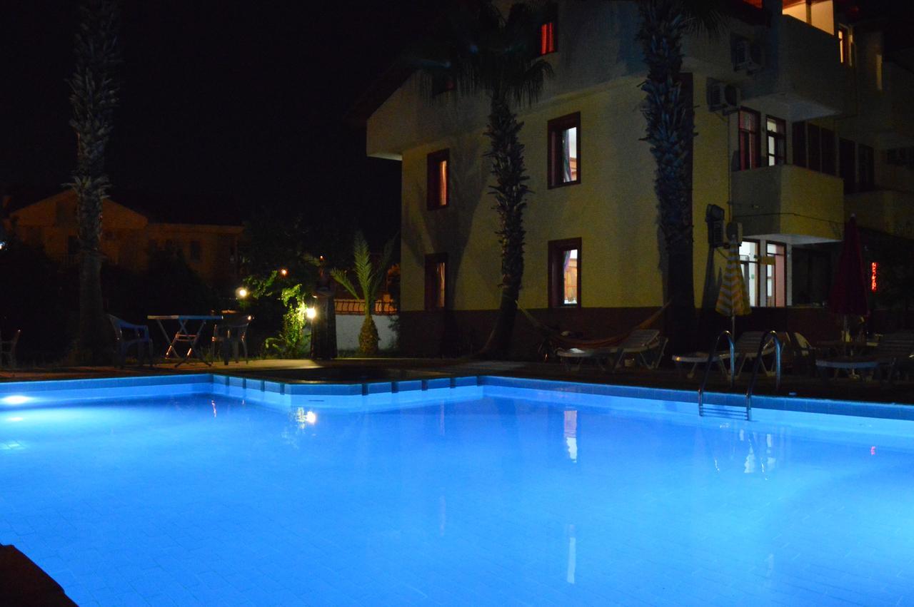 Erasmus Apart Hotel 达利安 外观 照片